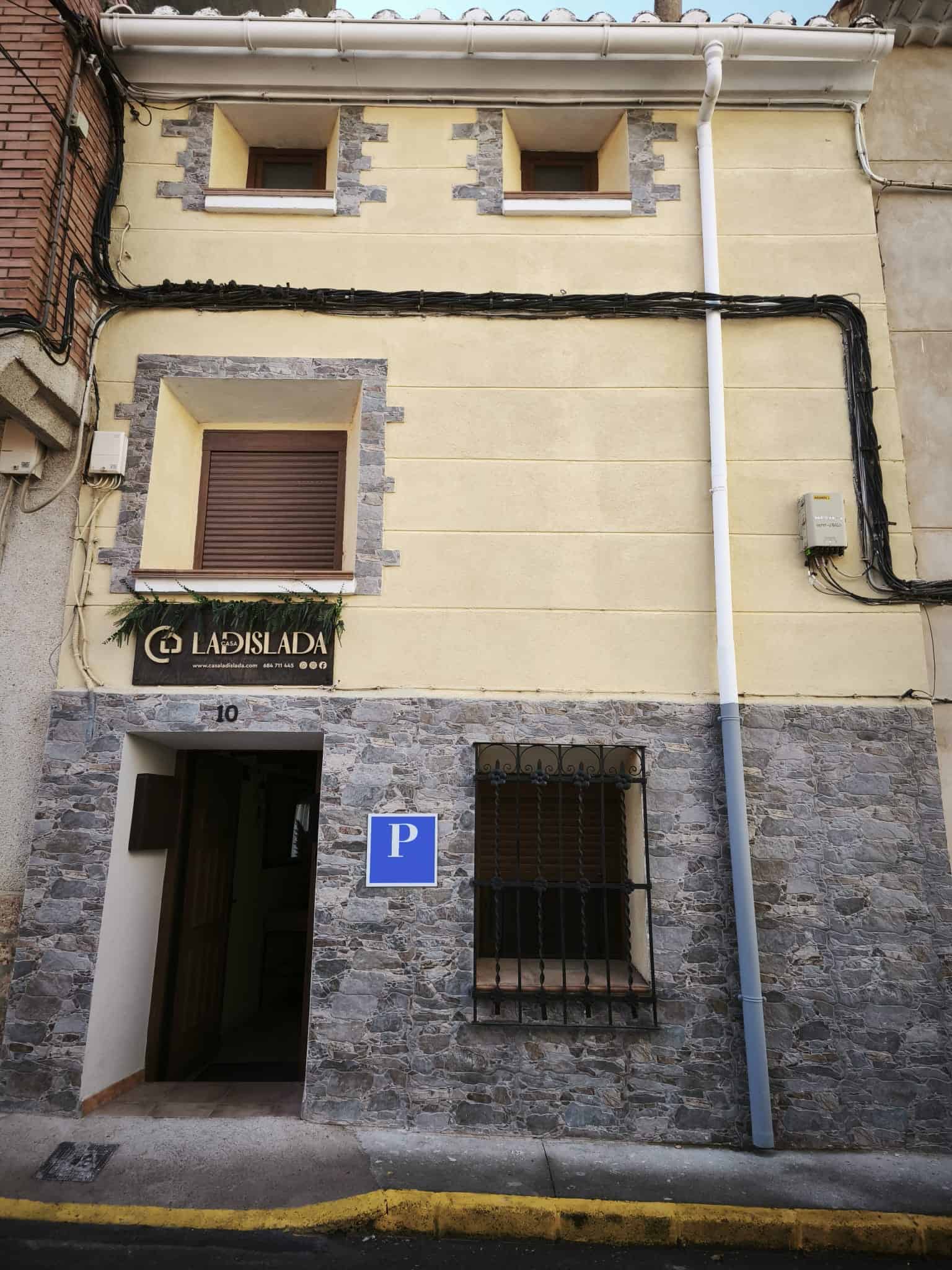 entrada principal casa ladislada